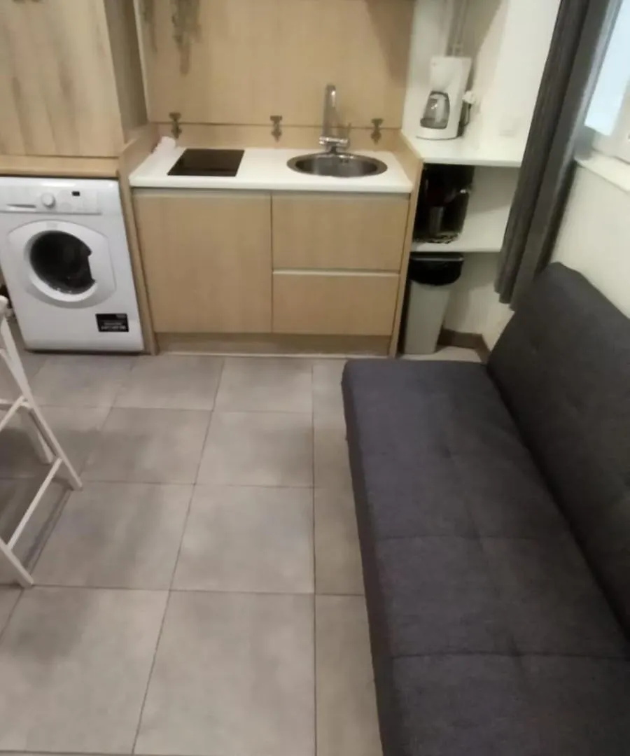 Le Marais Charm -Bright Studio With Elevated Sleeping Quarters Apartment Paris France