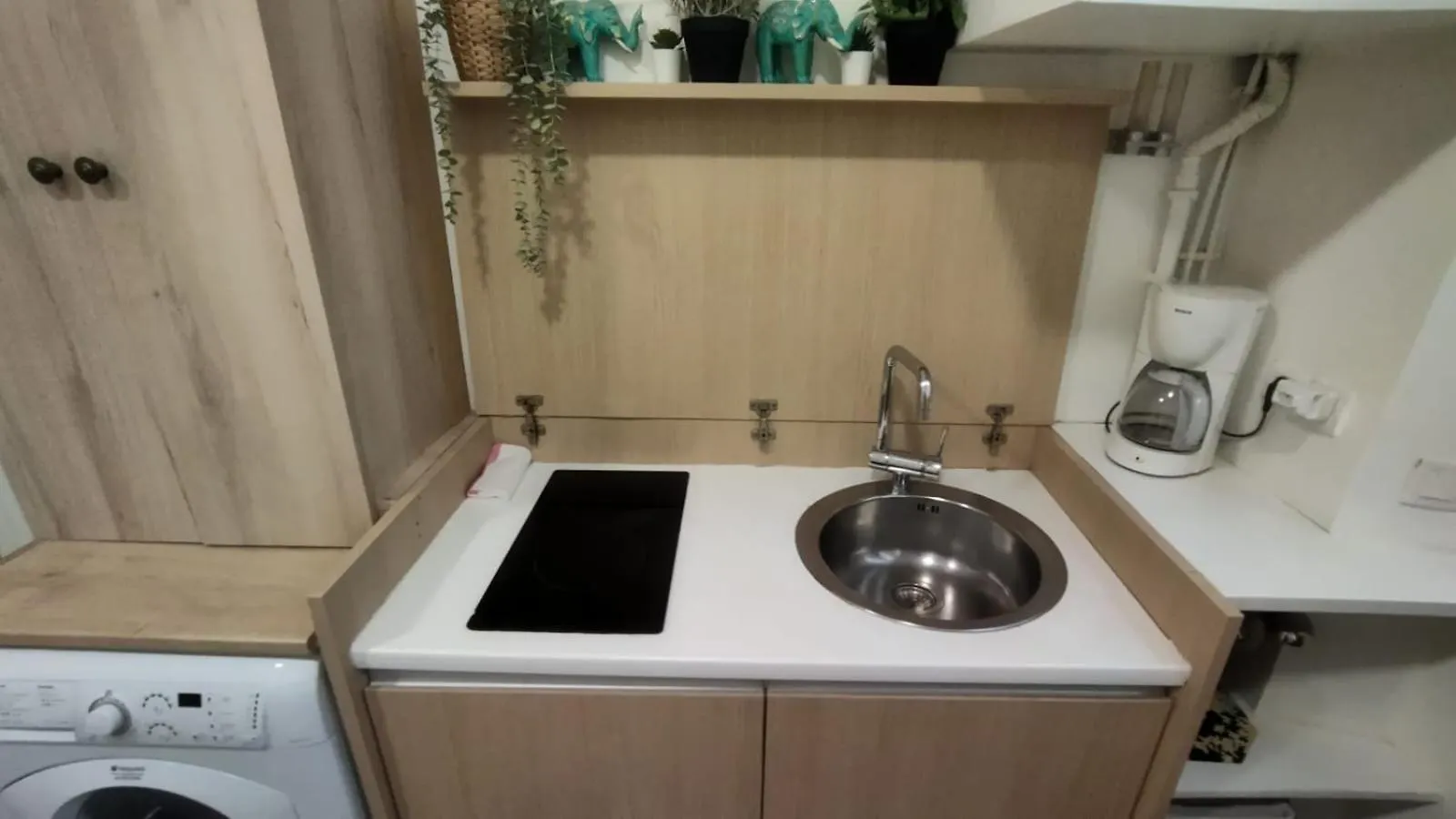 Le Marais Charm -Bright Studio With Elevated Sleeping Quarters Apartment Paris